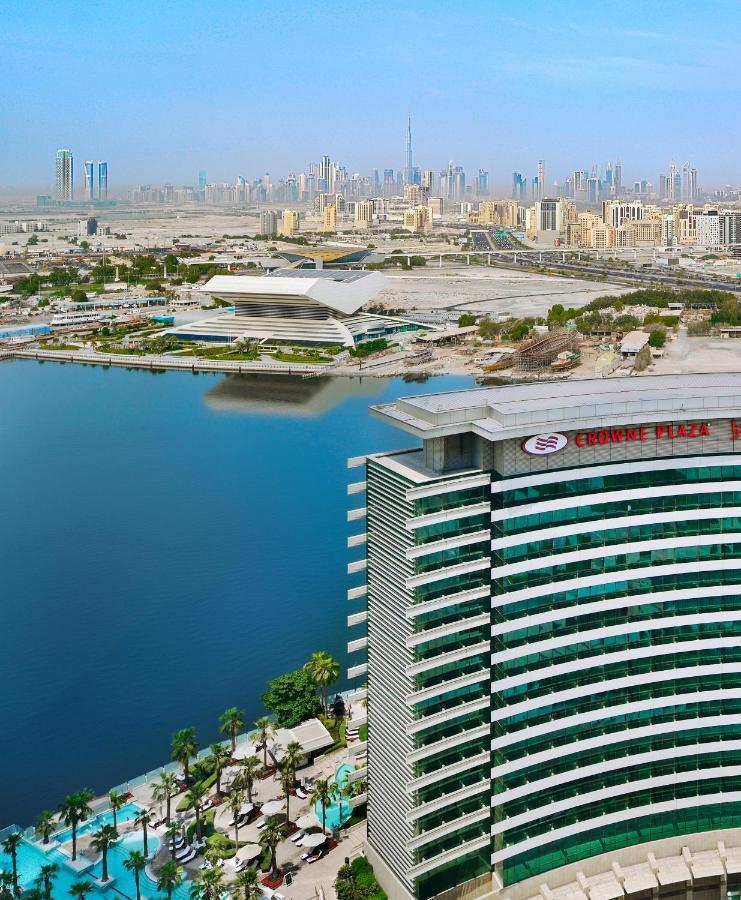 Hotel Crowne Plaza Festival City 5*