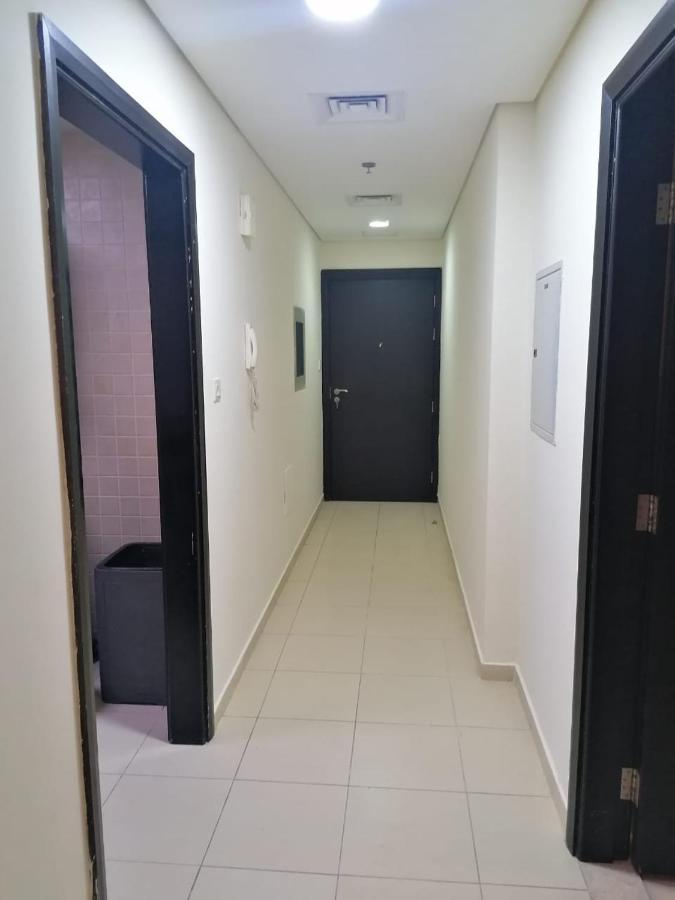 Apartment 1 Bhk In Liwan - Queue Point *