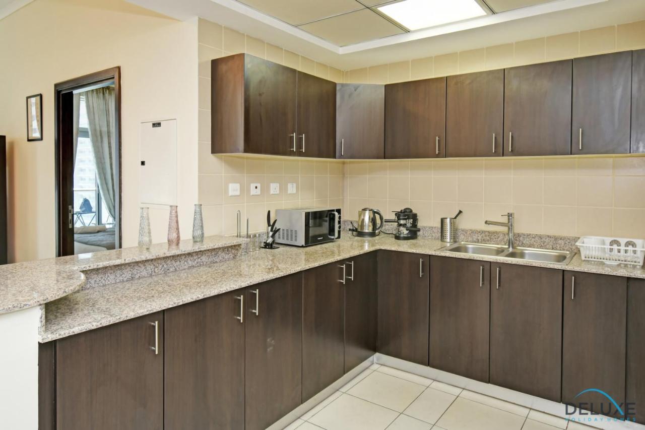Steps Away From The & Entertainment Hubs 1br Unit, Torch Tower, Marina By Deluxe Homes Dubai