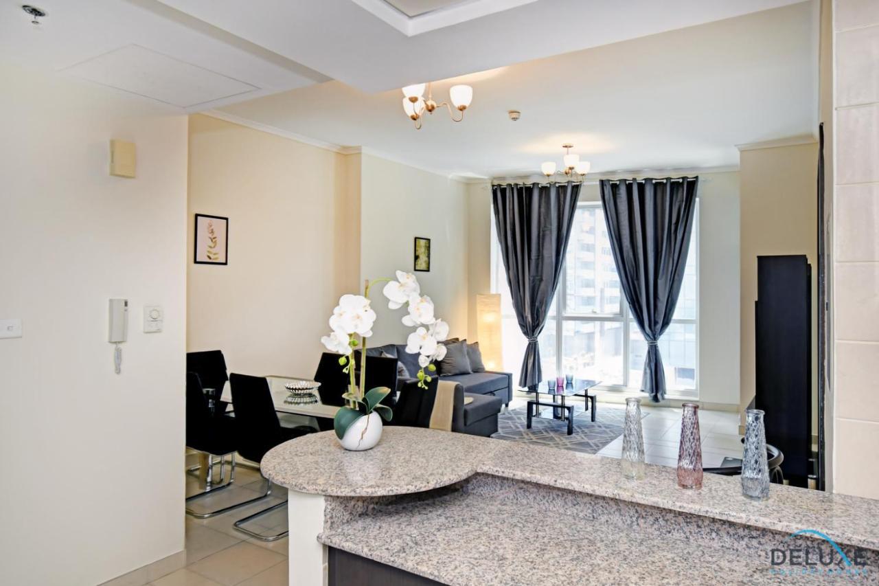 Steps Away From The & Entertainment Hubs 1br Unit, Torch Tower, Marina By Deluxe Homes Apartment *