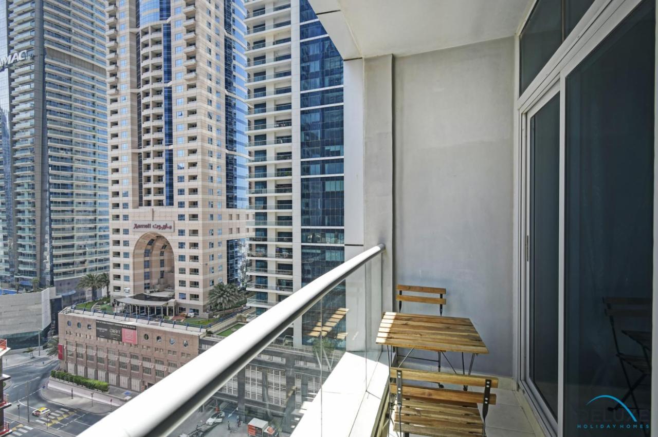 Steps Away From The & Entertainment Hubs 1br Unit, Torch Tower, Marina By Deluxe Homes Apartment *