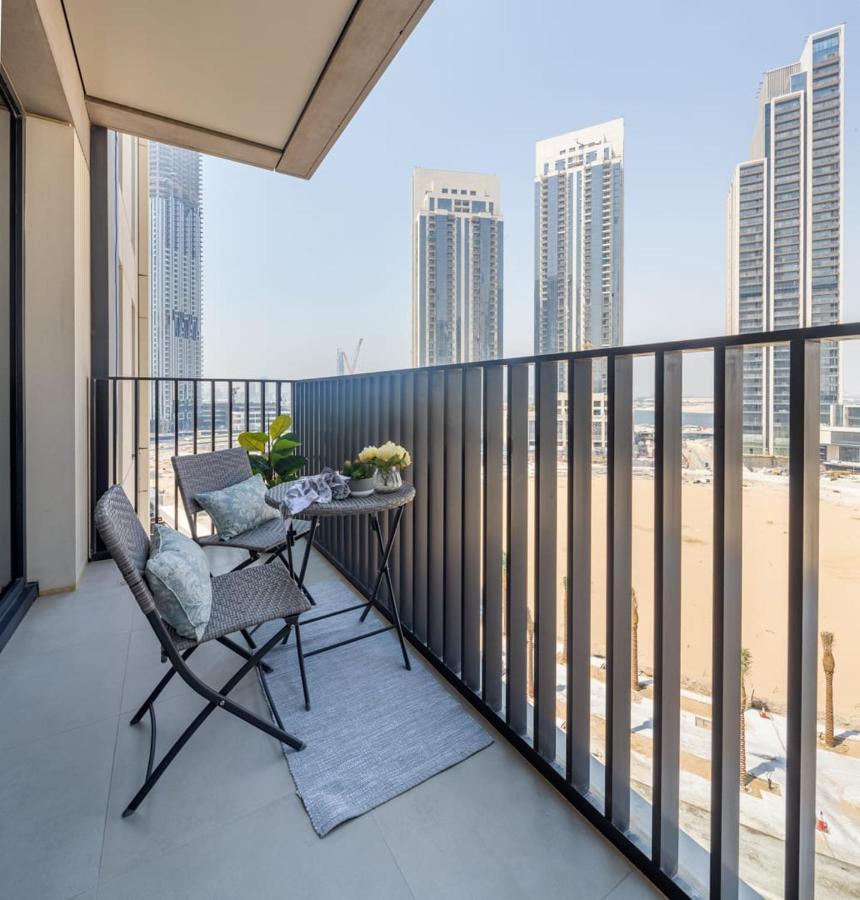 Frank Porter - Creek Horizon T1 * Dubai