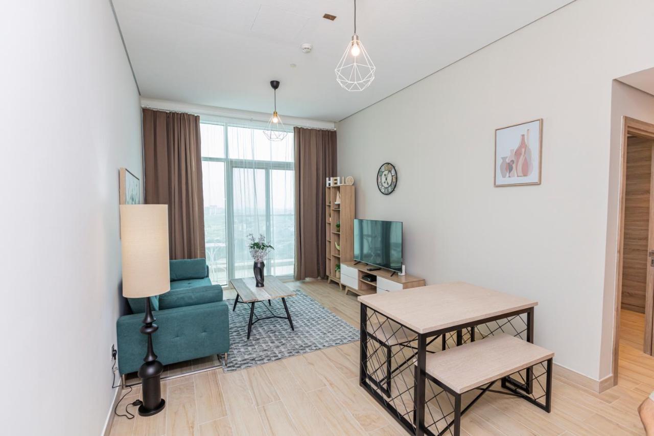 Studio One Marina Apartment Dubai