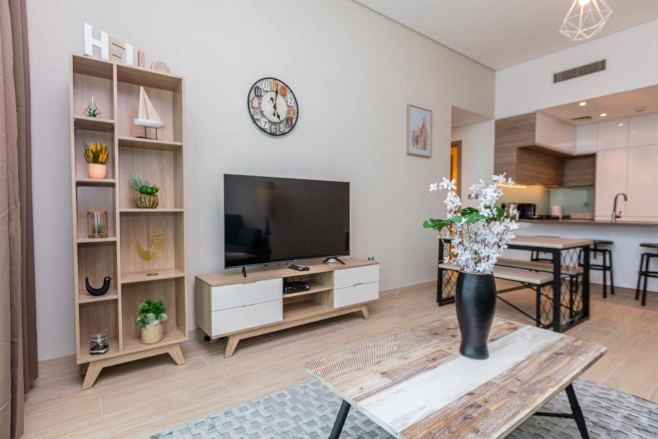Studio One Marina Apartment Dubai