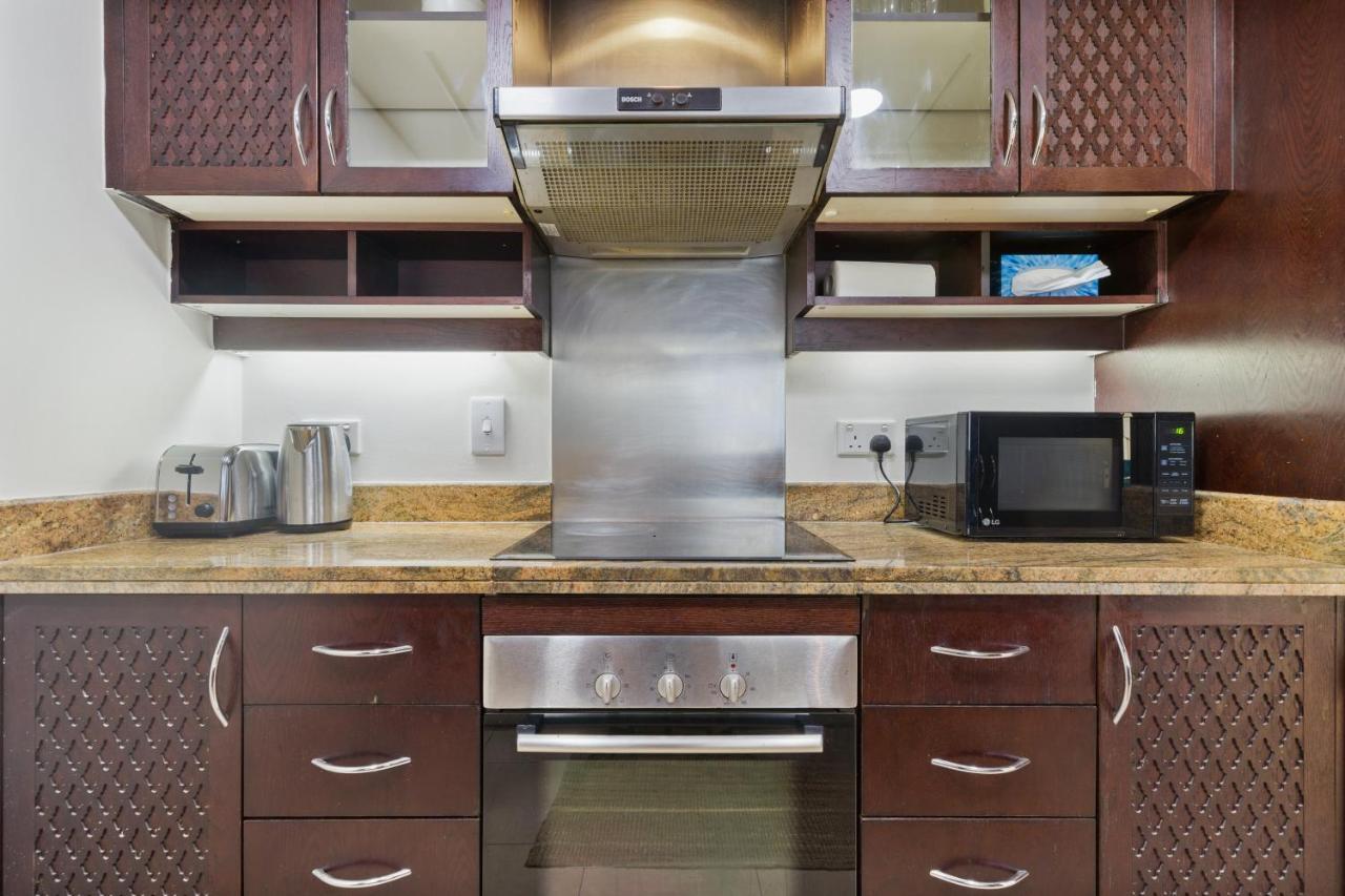 Apartment Stylish With Partial Burj Khalifa View