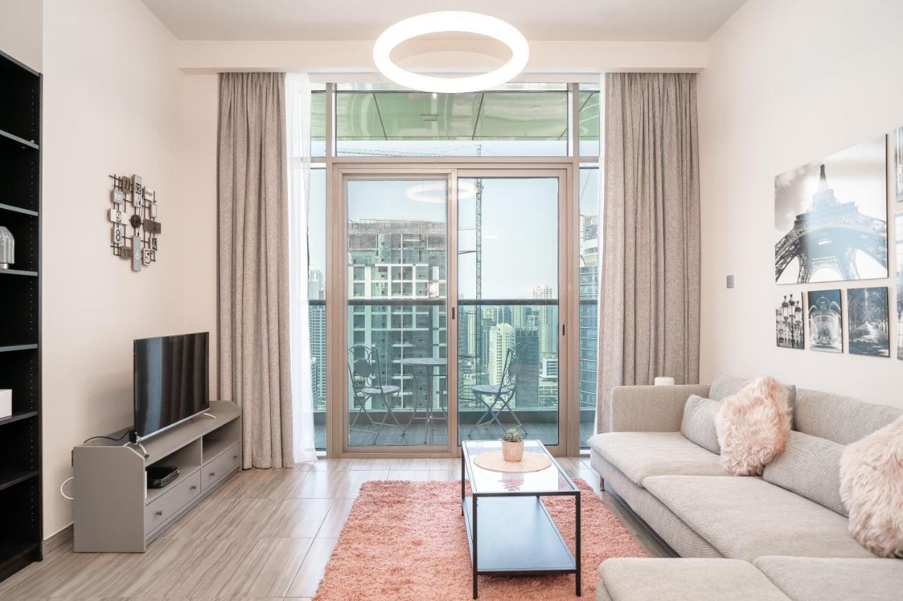 Luton - Modern & View 1br , Mbl Residence, Jumeirah Towers * Dubai