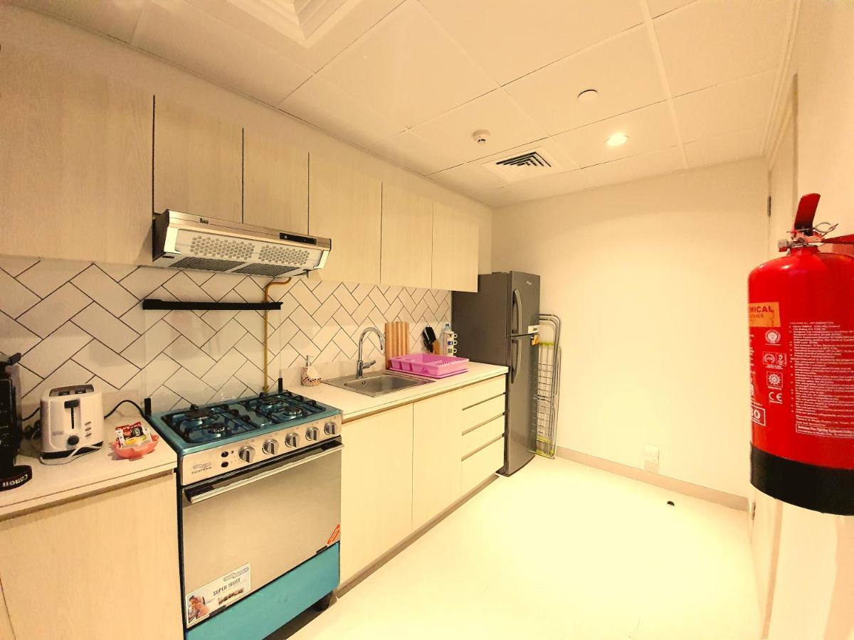 Misty Rosa Homes - Near Expo 2020 - 9 Min *