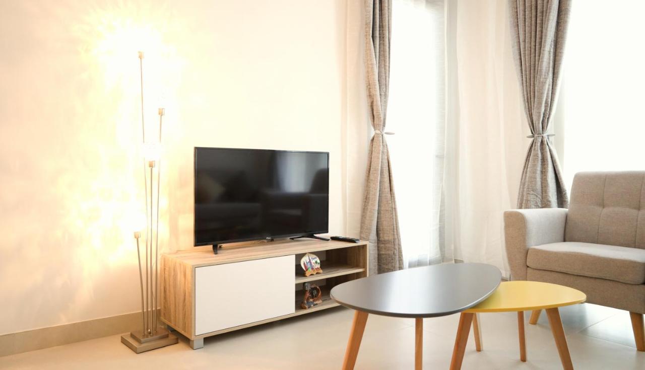 Misty Rosa Homes - Near Expo 2020 - 9 Min Apartment Dubai