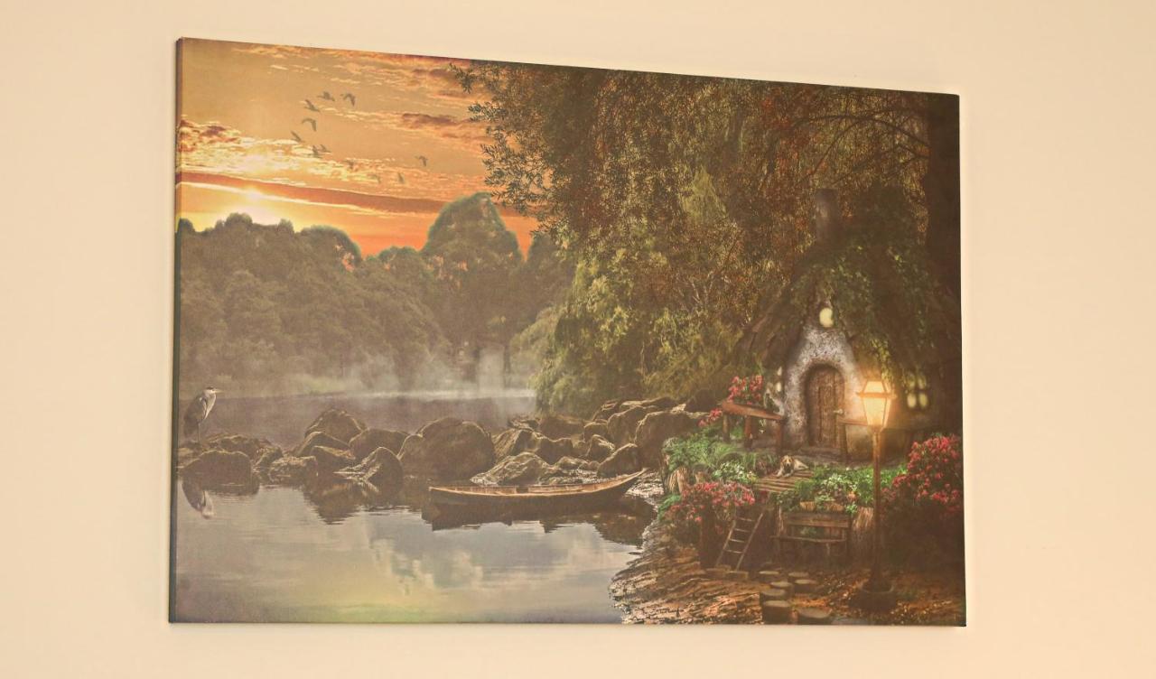Misty Rosa Homes - Near Expo 2020 - 9 Min Apartment *