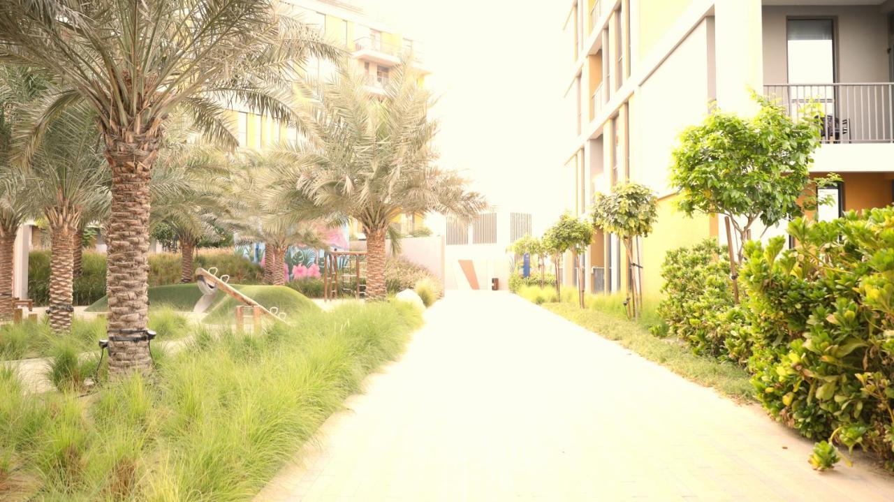Misty Rosa Homes - Near Expo 2020 - 9 Min *
