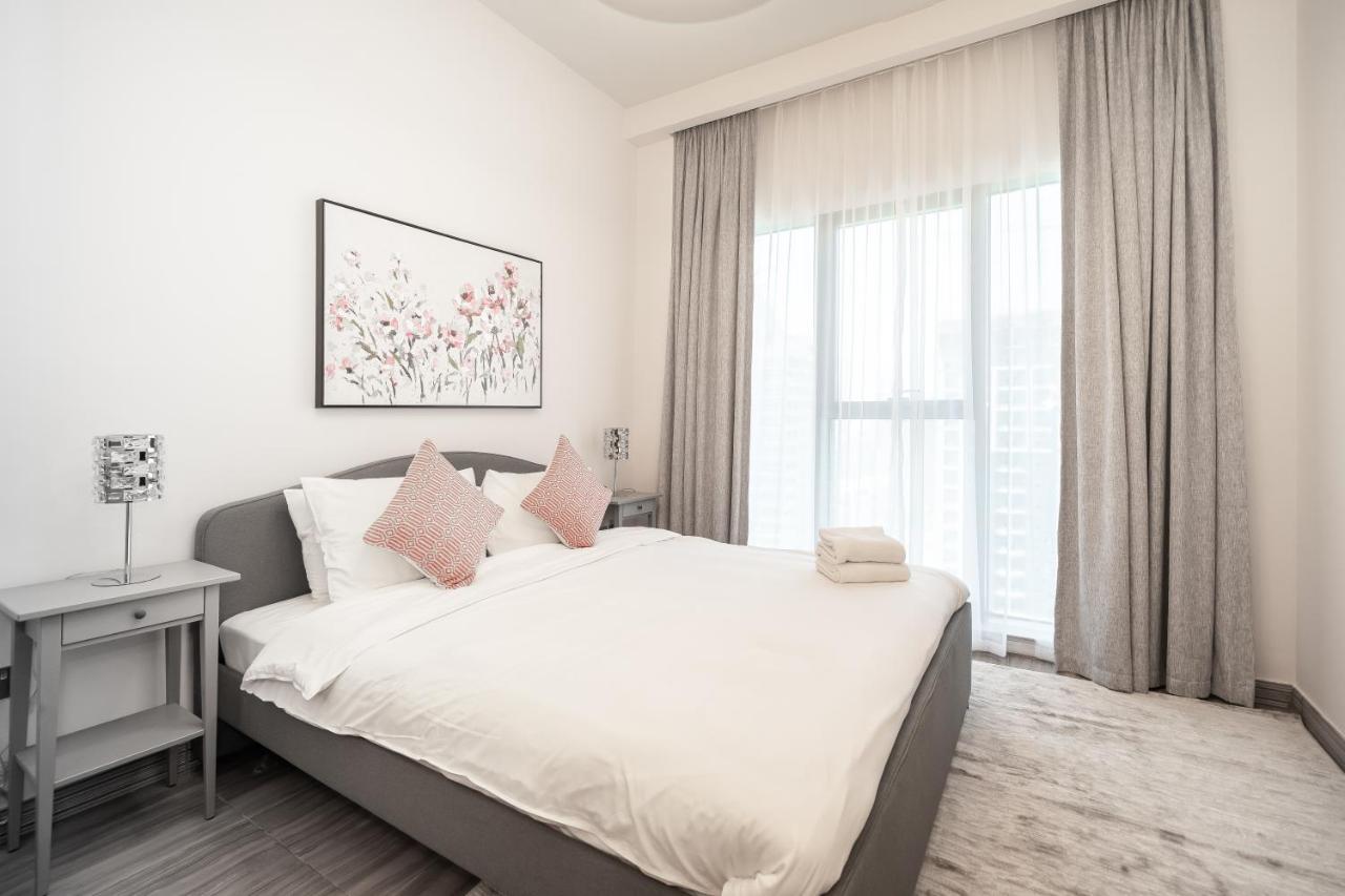 Luton - Modern & View 1br , Mbl Residence, Jumeirah Towers Apartment