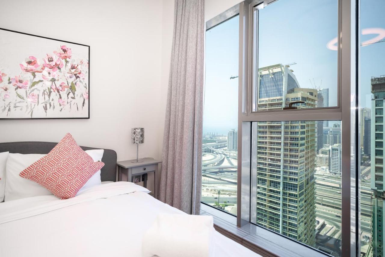 Luton - Modern & View 1br , Mbl Residence, Jumeirah Towers Apartment