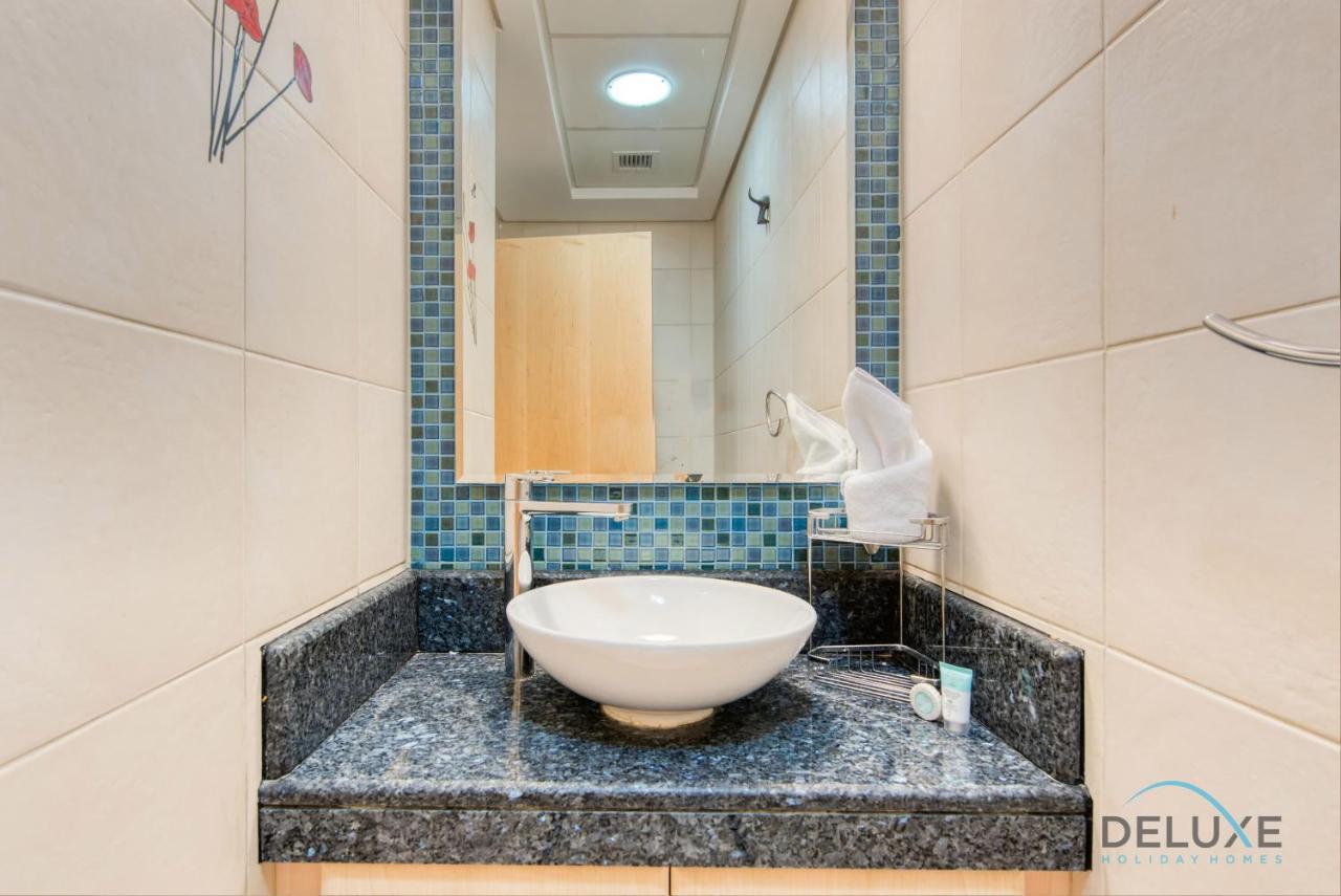 Lively 1 Bedroom At Al Nabat Shoreline 8 Palm Jumeirah By Deluxe Homes Apartment Dubai