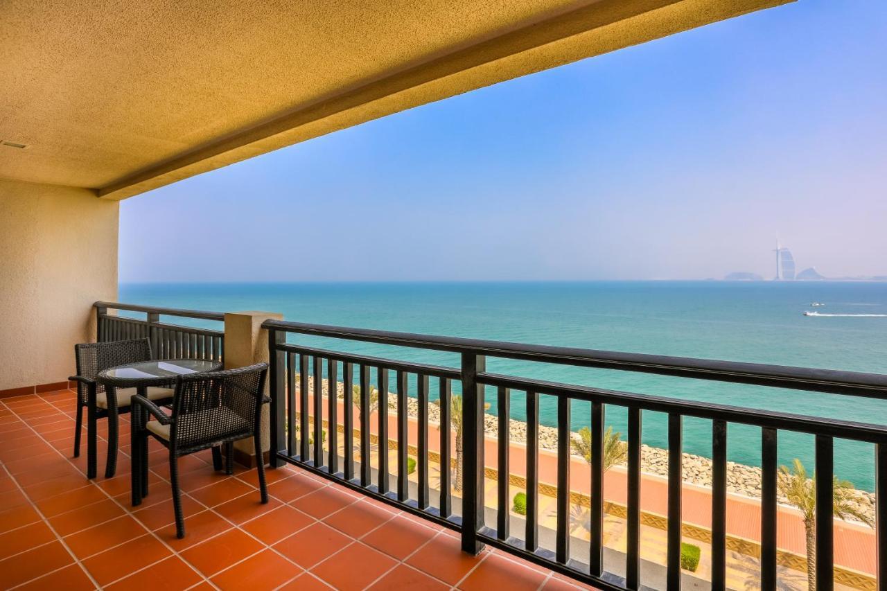 Apartment Signature Living Resort Apartments With Private Beach And Laguna Pool , Palm Jumeirah Dubai
