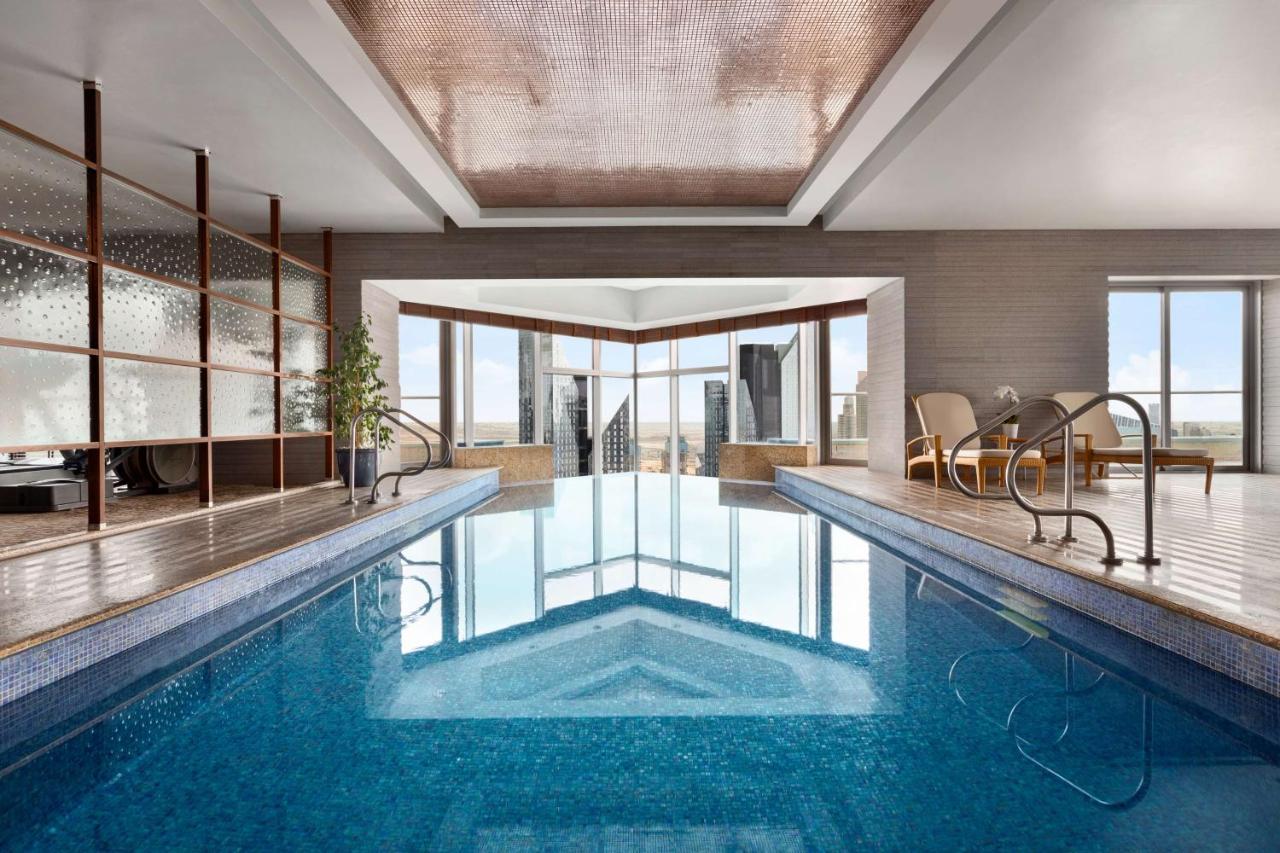 Shangri-la Hotel 5*