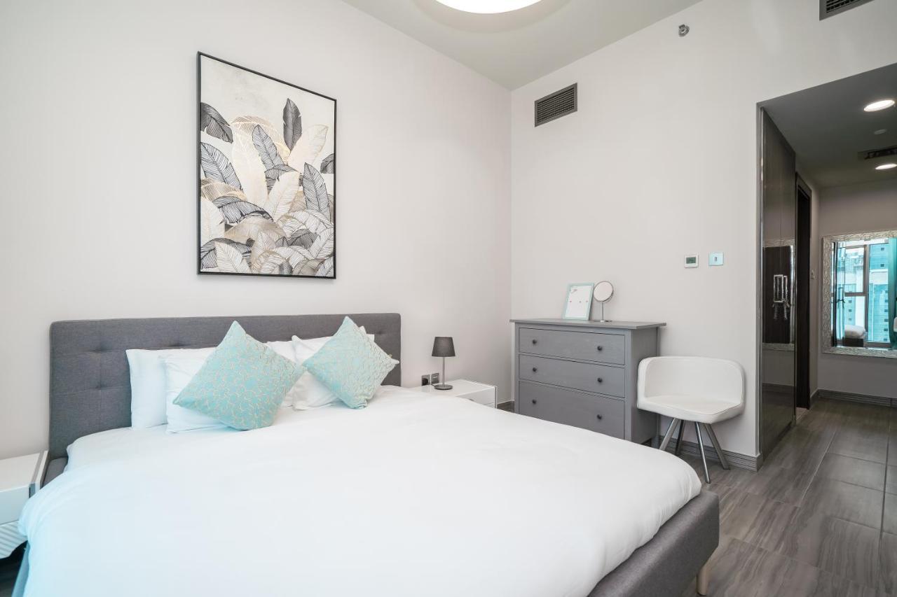 Luton - Modern & View 1br , Mbl Residence, Jumeirah Towers Dubai
