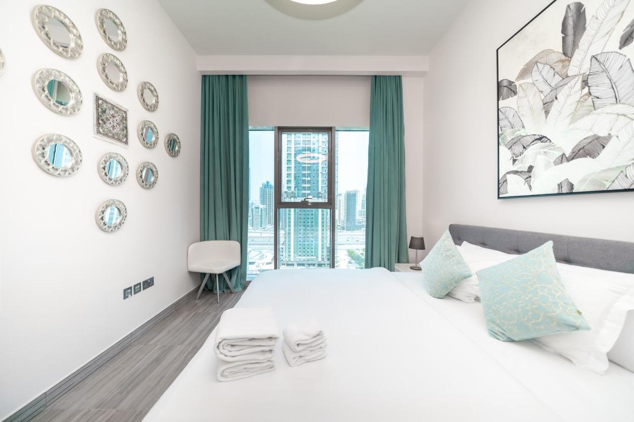 Luton - Modern & View 1br , Mbl Residence, Jumeirah Towers *