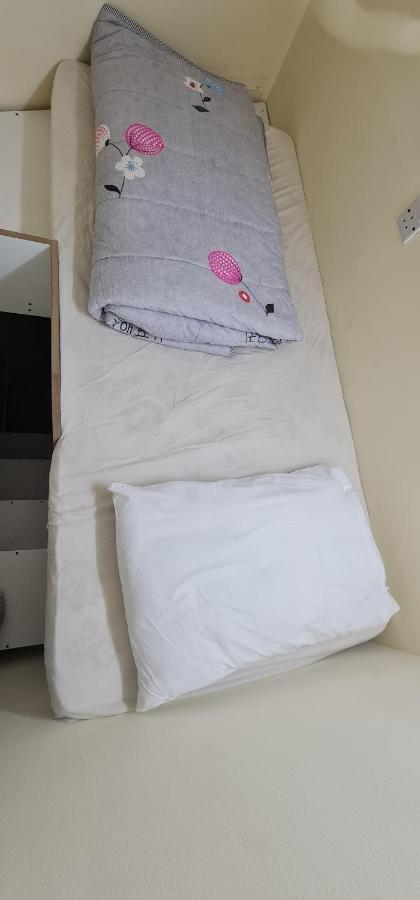 Hostel, Bedspace And Backpackers *