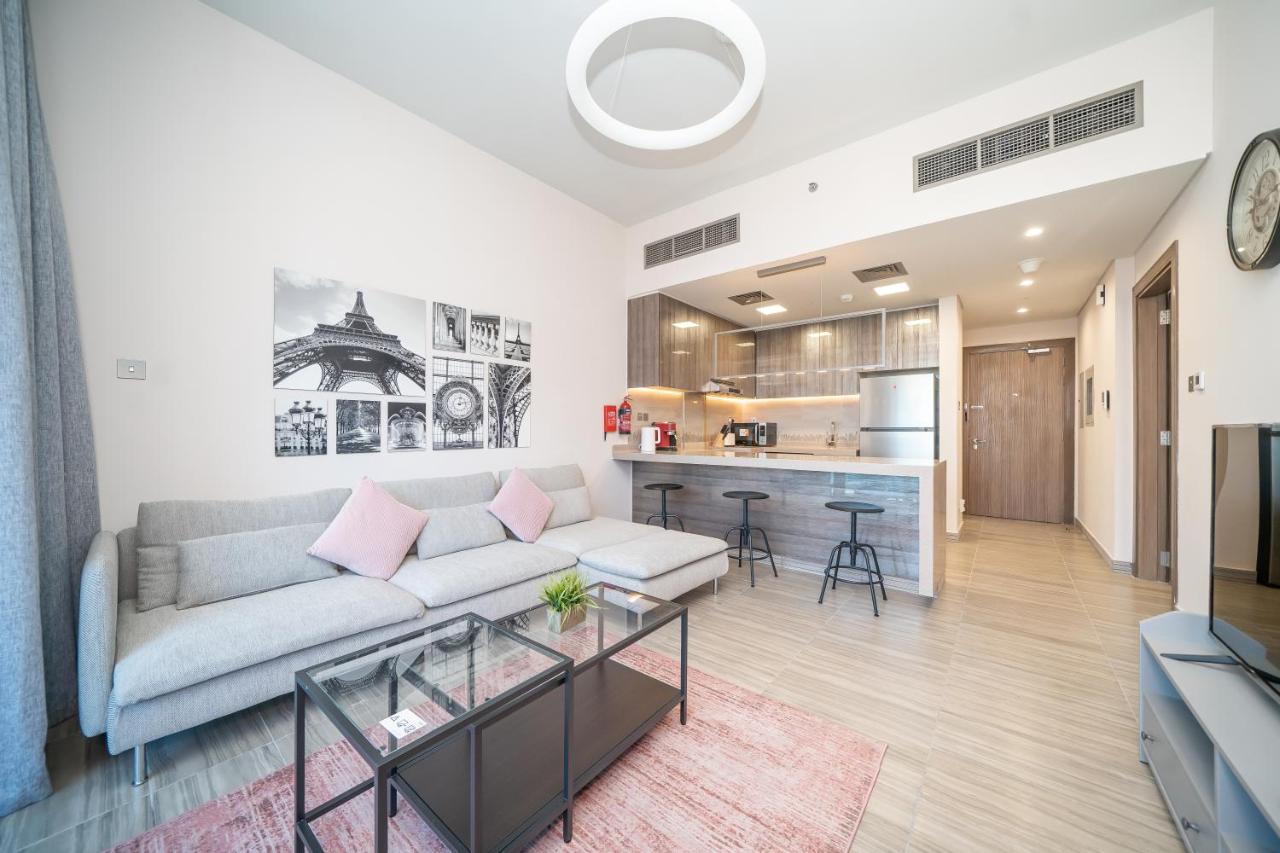 Luton - Modern & View 1br , Mbl Residence, Jumeirah Towers Dubai