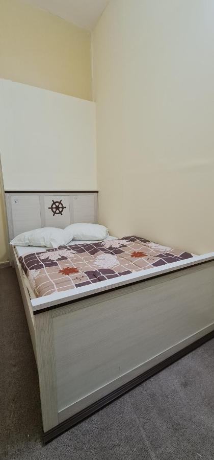 Hostel Hostel, Bedspace And Backpackers *
