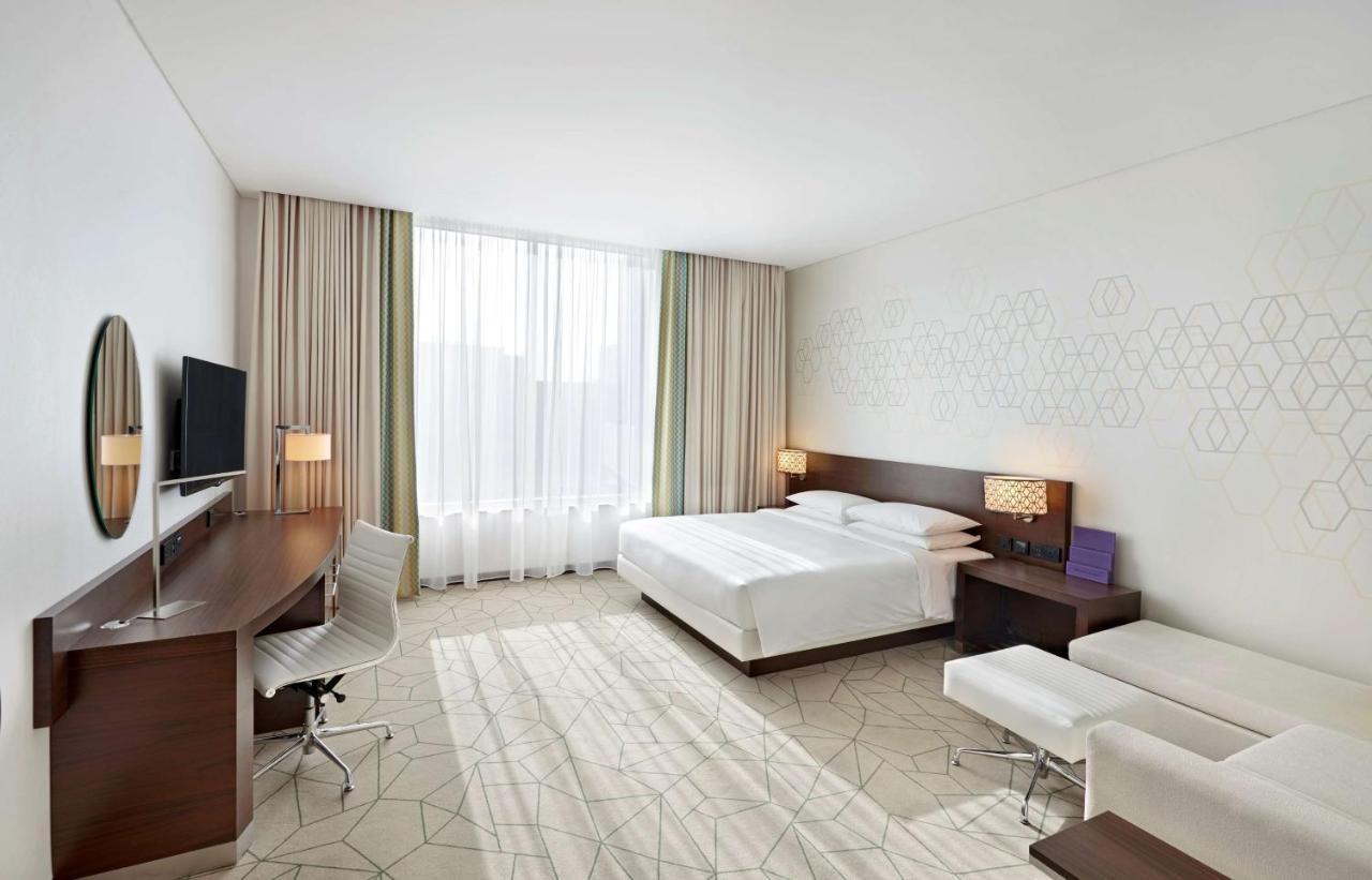 Hotel Hyatt Place Baniyas Square 4*