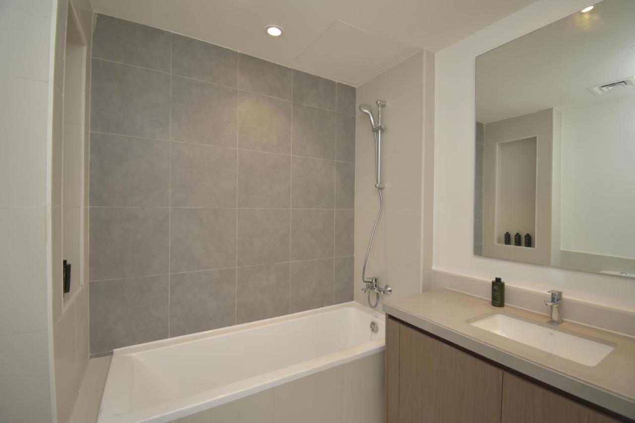 Bnbme - Urbana I - Emaar South *