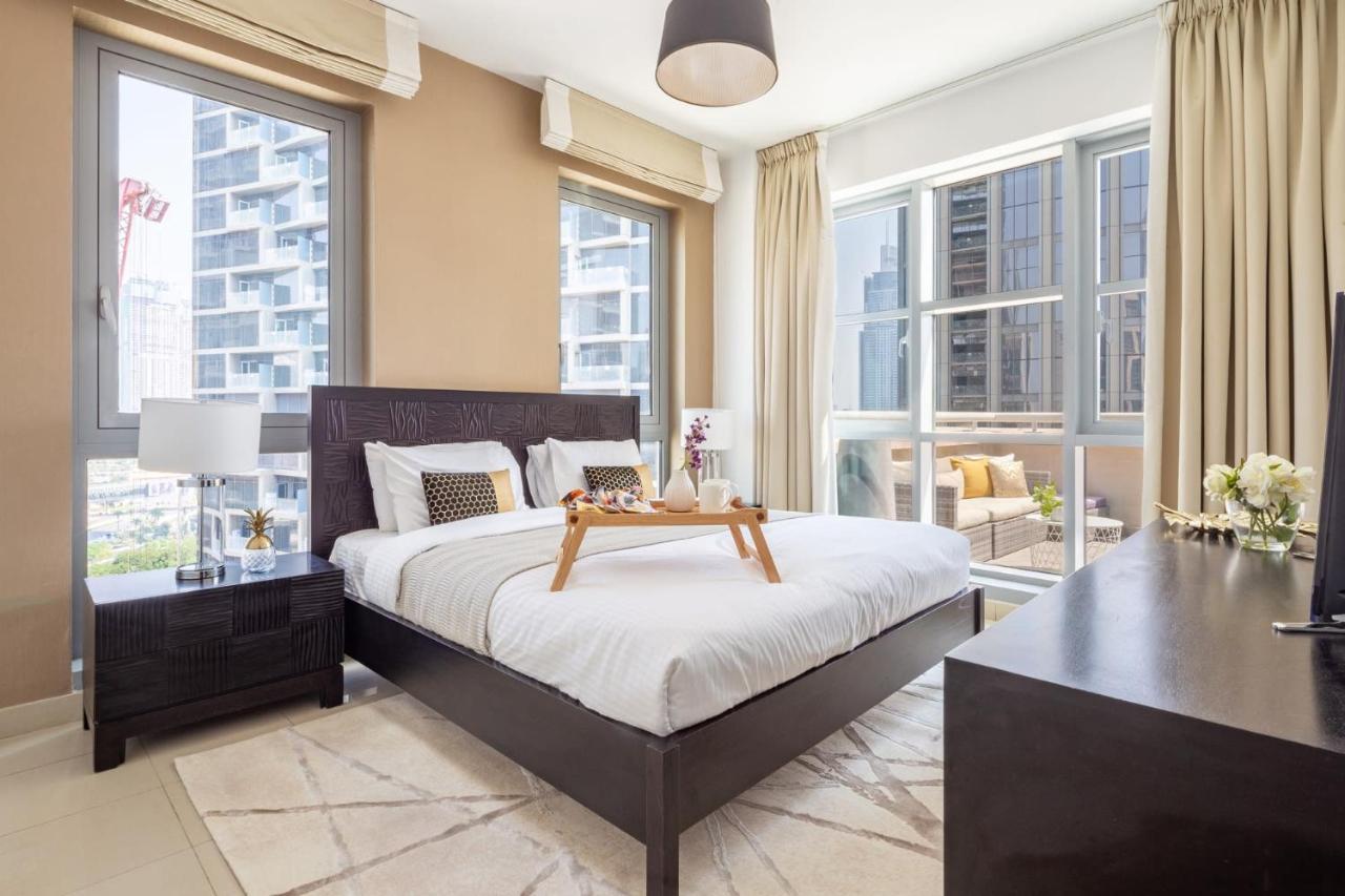 Frank Porter - Standpoint Tower Dubai