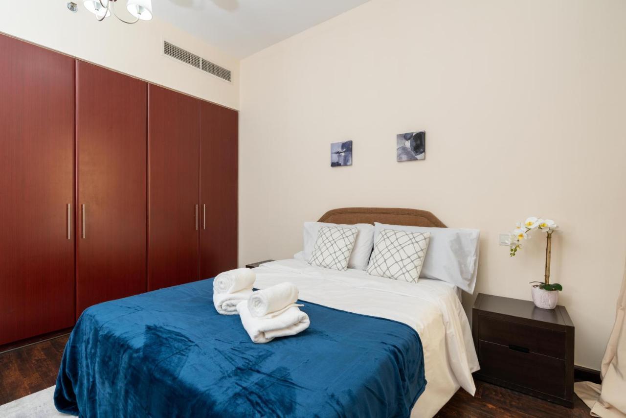 Spacious 5 Beds 3 Min From The Jbr * Dubai
