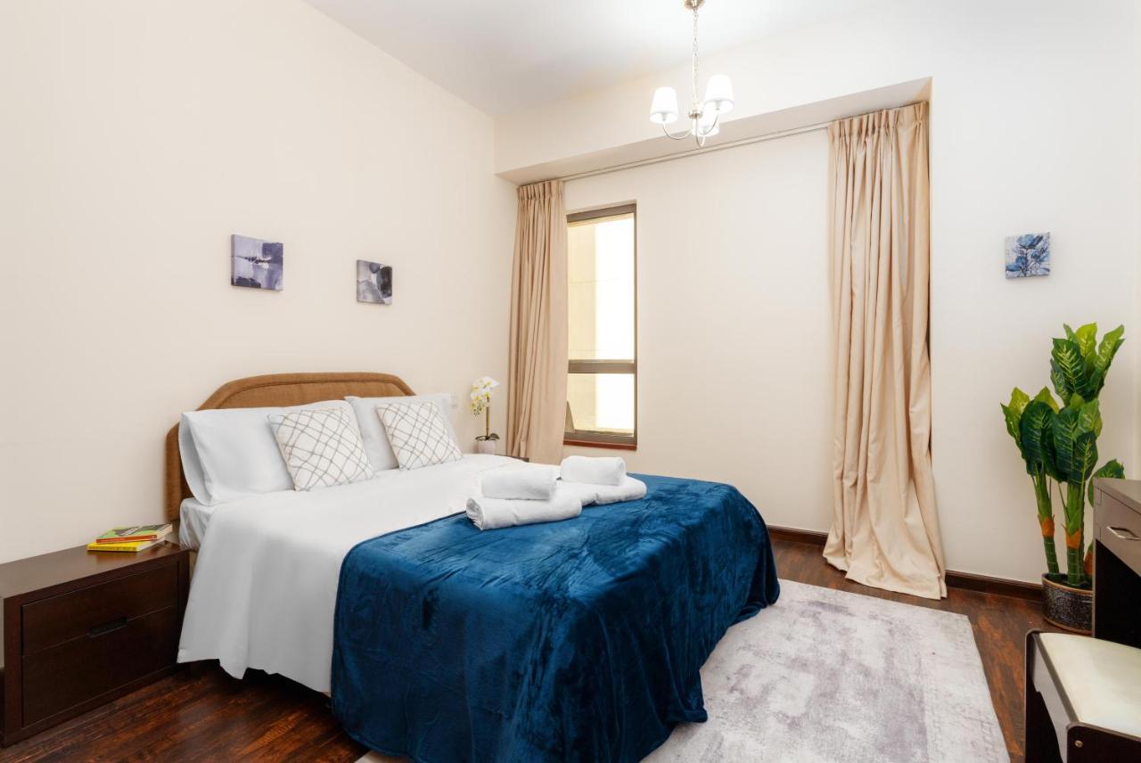Spacious 5 Beds 3 Min From The Jbr Apartment