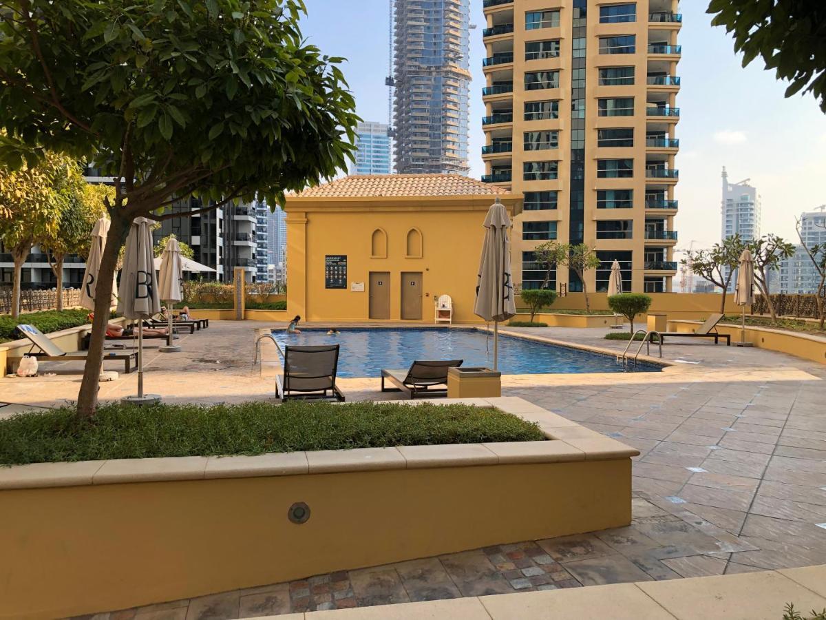 Spacious 5 Beds 3 Min From The Jbr Dubai