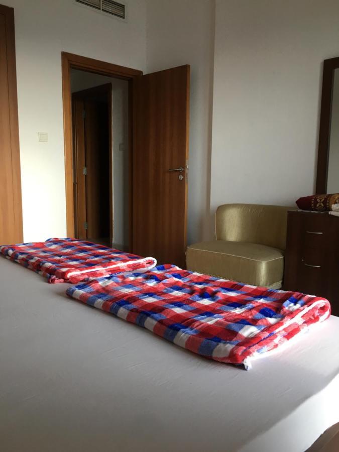 Octavius Holiday Homes, Spacious 2 Bedroom Apartment, Skyline & Burj Khalifa View Apartment