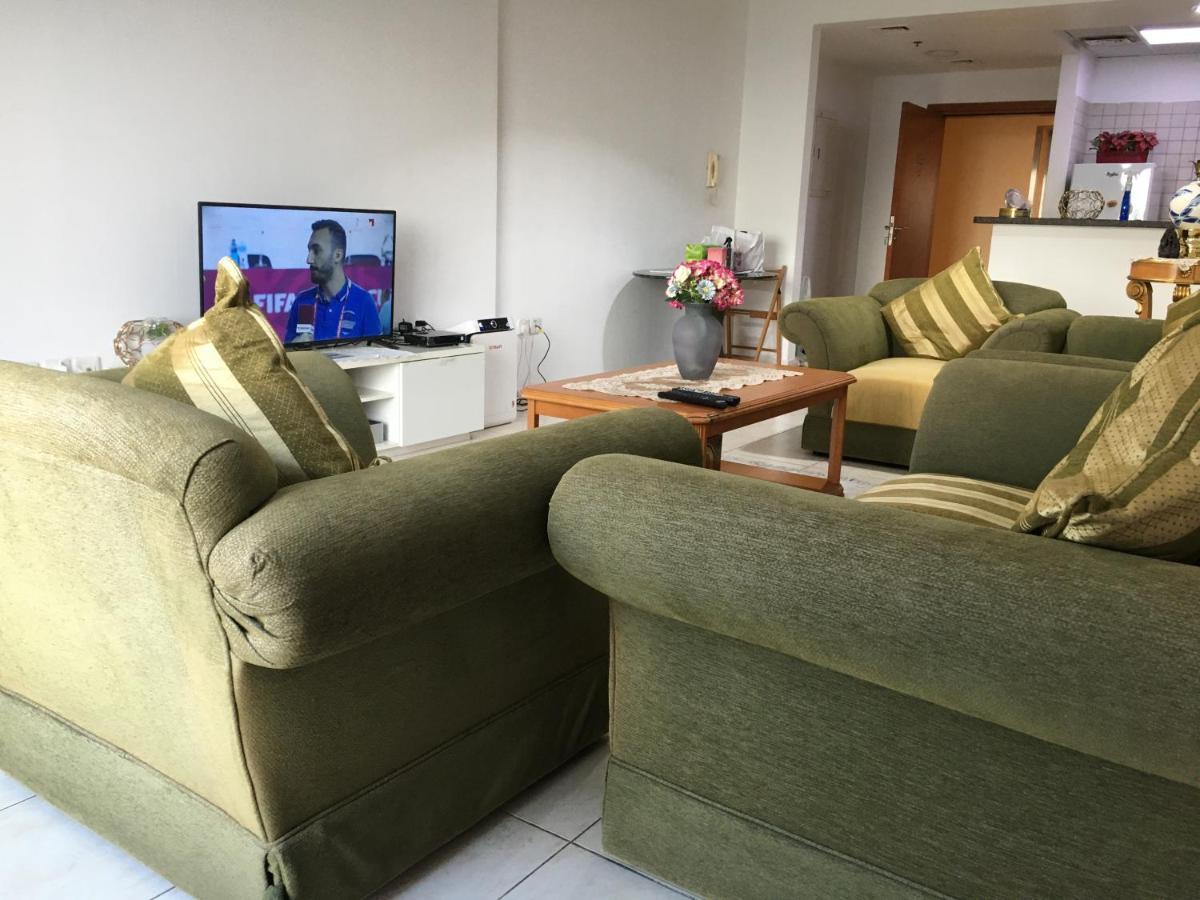 Octavius Holiday Homes, Spacious 2 Bedroom Apartment, Skyline & Burj Khalifa View *