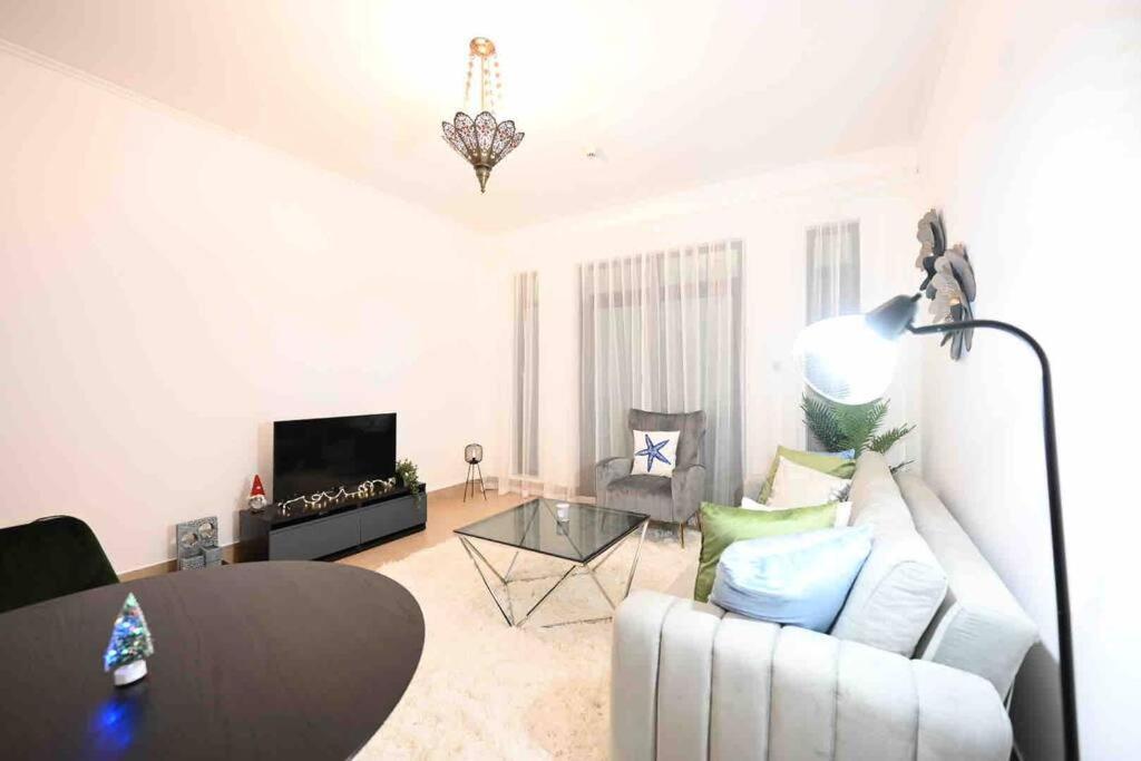 Brand New Furniture . Close To Mall. Dubai