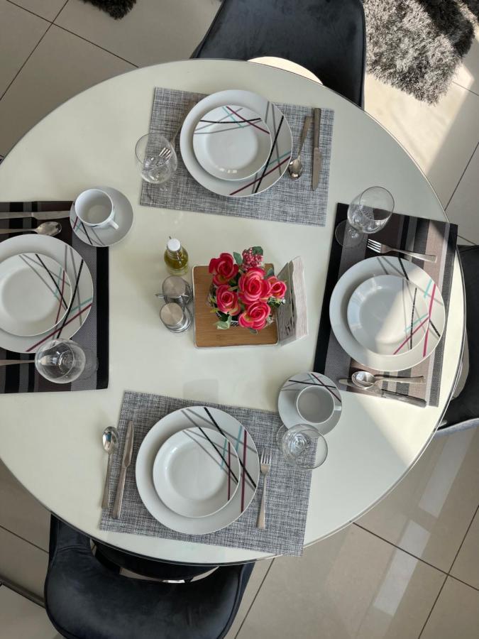 Bright Luxury 2br Aprt Marina With Balcony Apartment