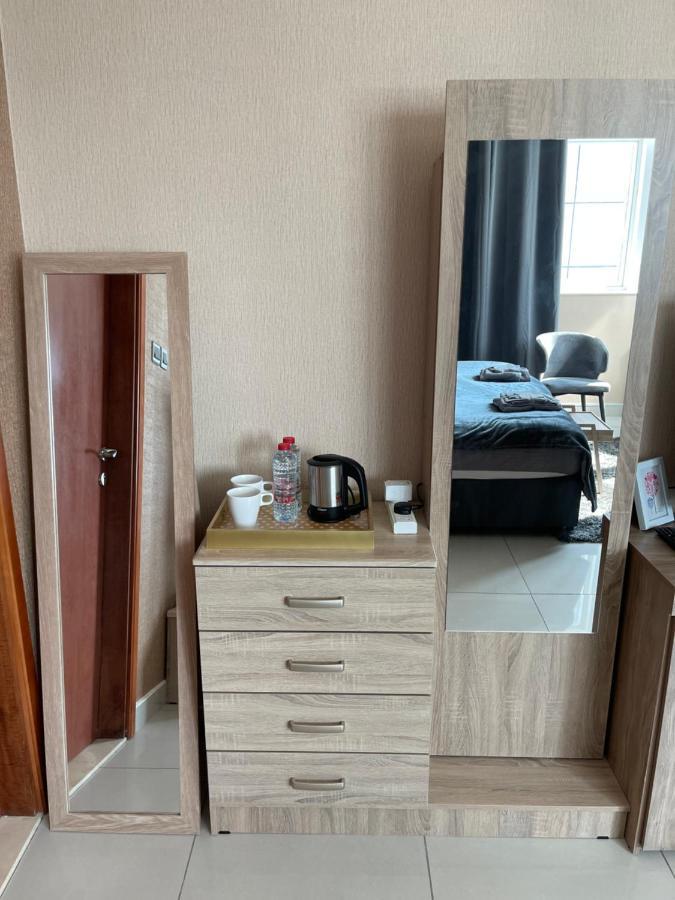 Bright Luxury 2br Aprt Marina With Balcony