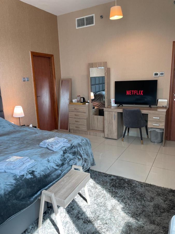 Bright Luxury 2br Aprt Marina With Balcony Apartment Dubai