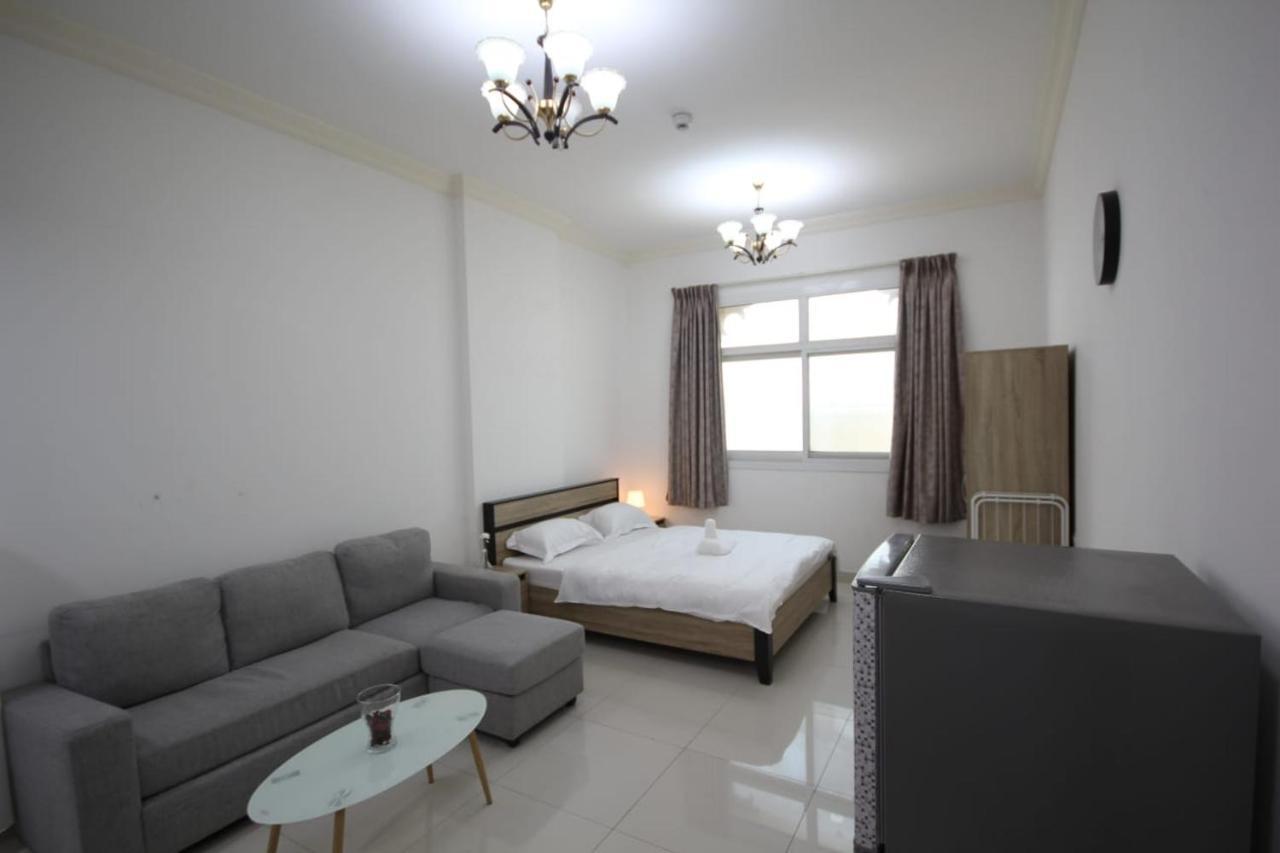 Cozy And Small Partitions For Men Guests In * Dubai