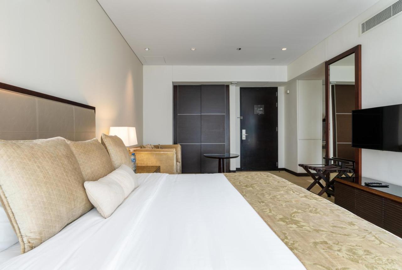 Apartment Homes By Al Ghurair - Emaar Marina Former Address Marina Residence- *