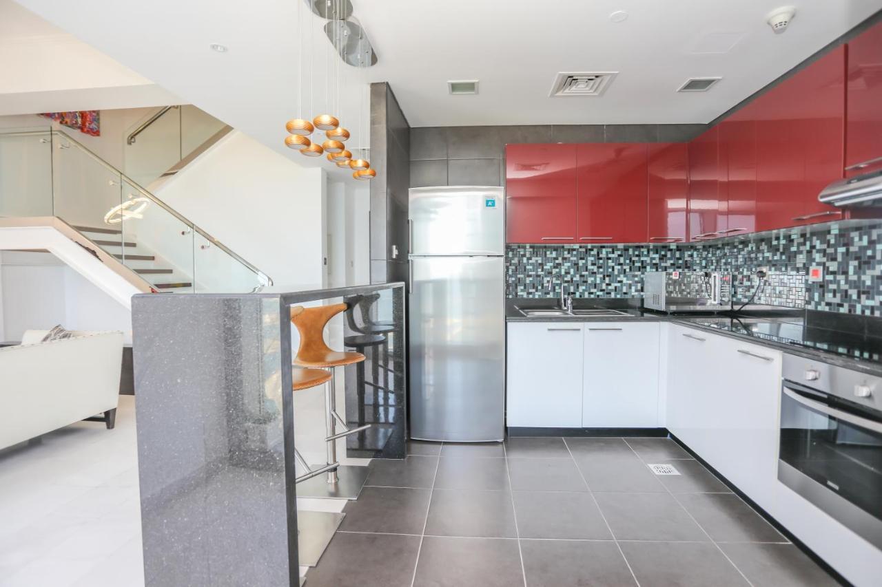 Apartment Penthouse In Marina , Cayan Tower , Sea View *