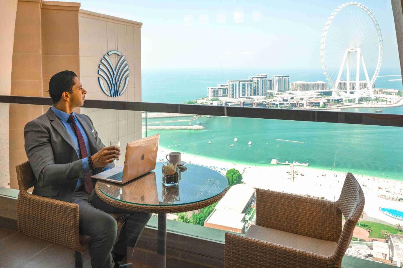 Amwaj Rotana, Jumeirah -