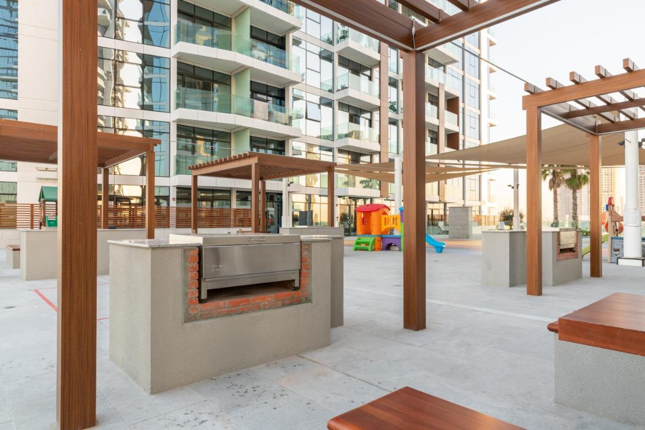 Ultimate / 3 Beds / Gorgeous Frame And Park View / 250m From Metro / 1 Stop From World Trade Center Dubai