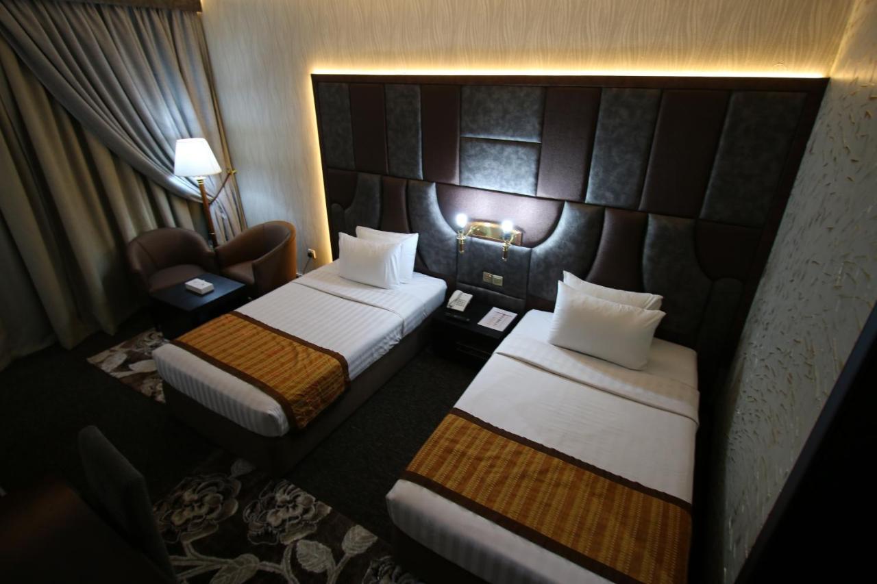 Grand Mayfair Hotel 3*