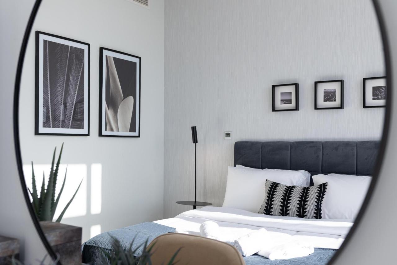 Ultimate / 3 Beds / Gorgeous Frame And Park View / 250m From Metro / 1 Stop From World Trade Center
