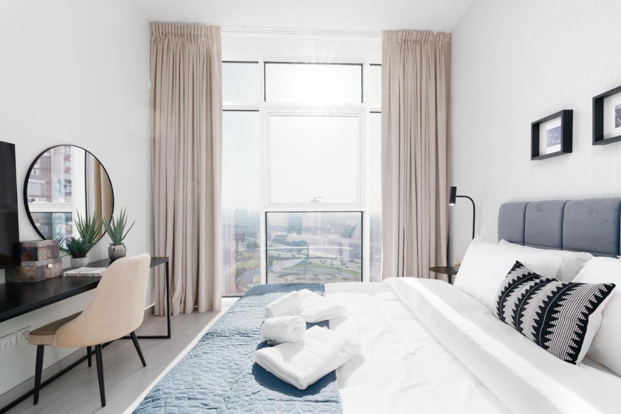 Ultimate / 3 Beds / Gorgeous Frame And Park View / 250m From Metro / 1 Stop From World Trade Center Apartment *