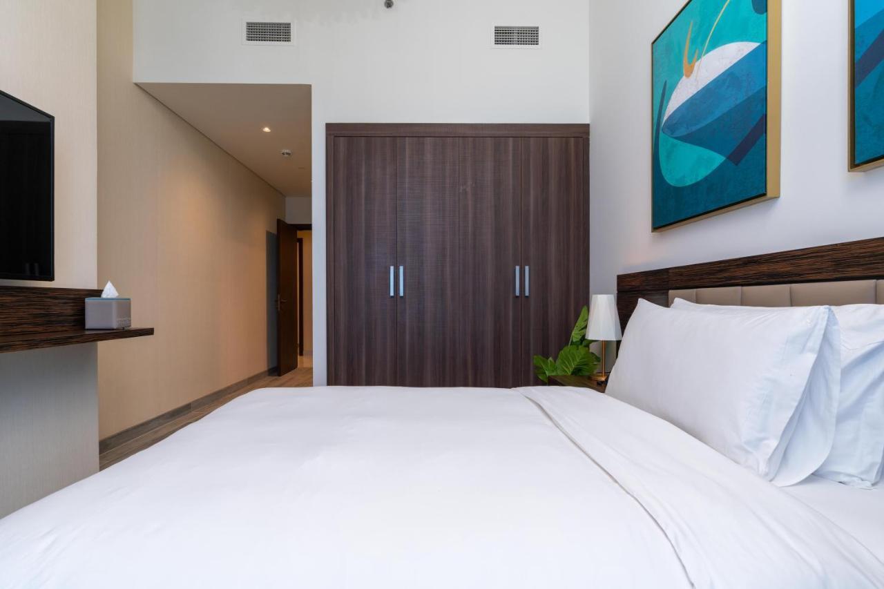 Apartment On Off Hh-avani Hotel-3br -full Palm View