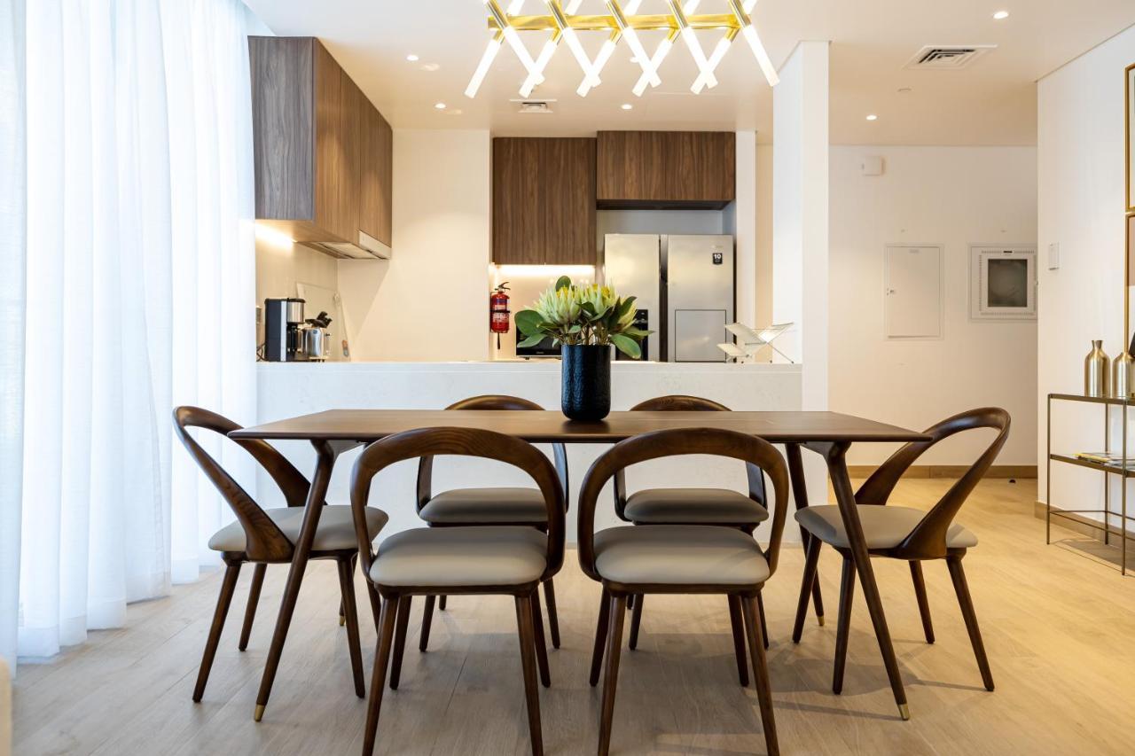 Upgraded 2 Beds In Jumeirah 1 La Cote B3 Apartment