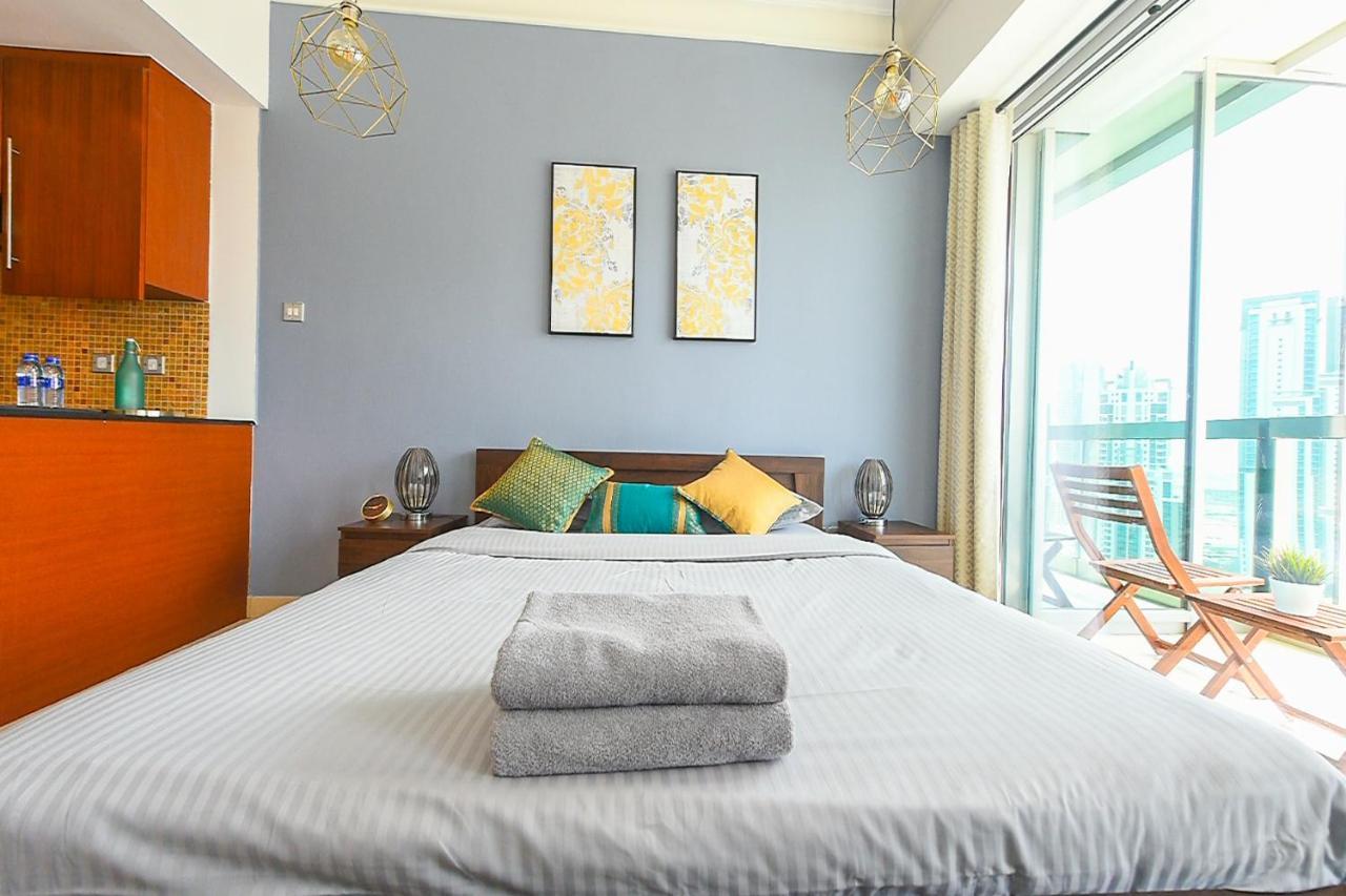 Luxury Escapes - Stylish With A Balcony In 8 Blvd Downtown
