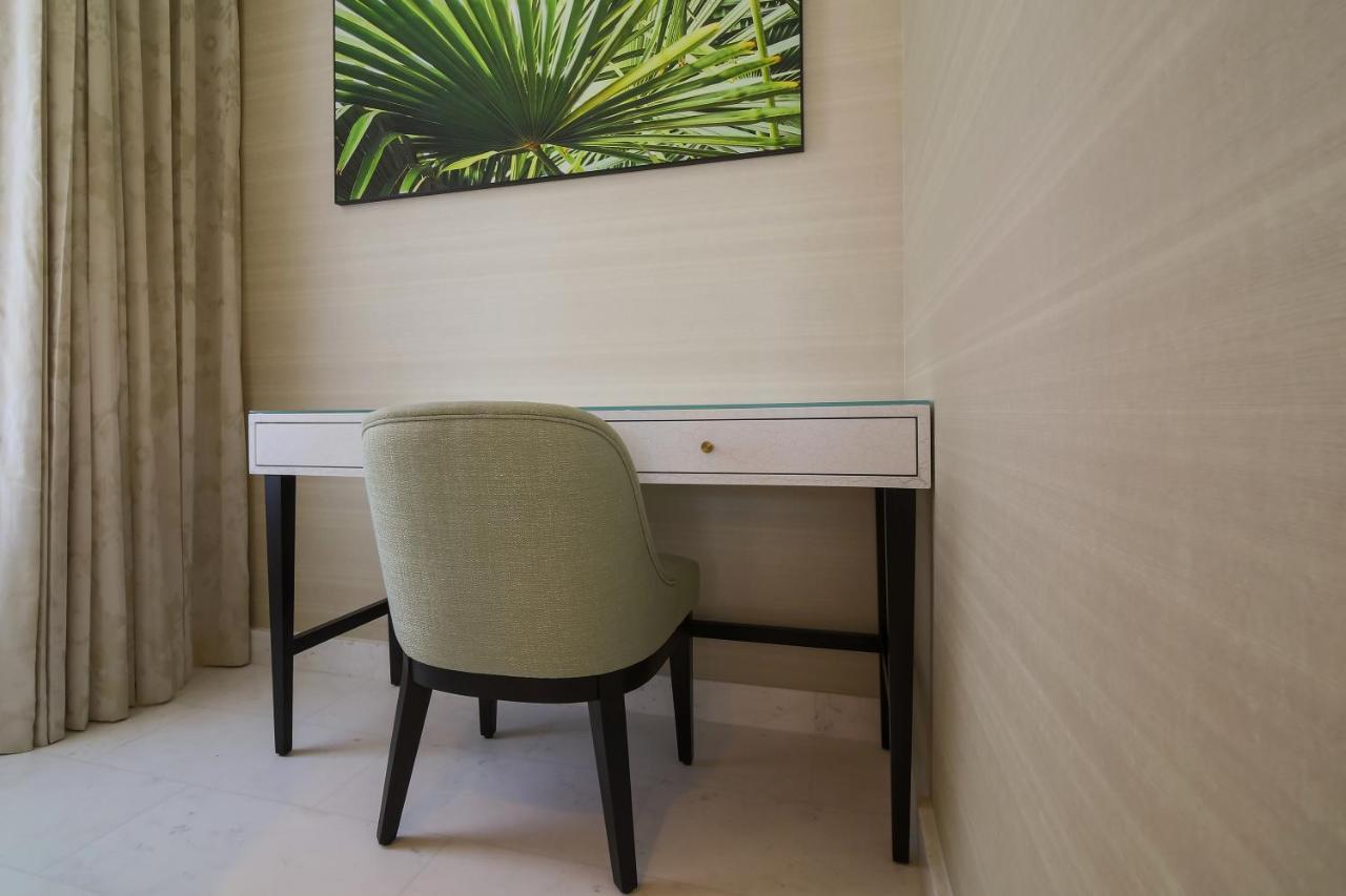 Makeen The Palm Tower Jumeirah Dubai