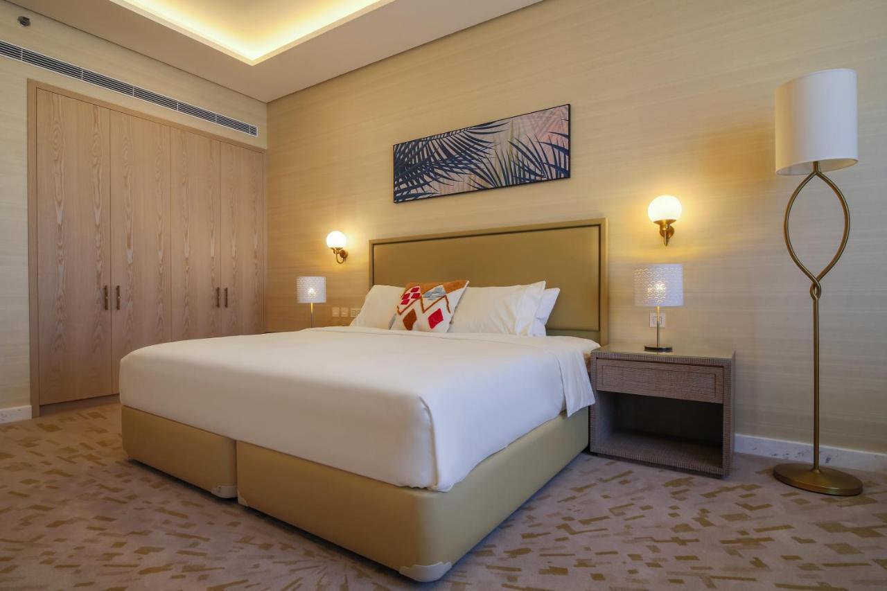 Makeen The Palm Tower Jumeirah Apartment Dubai
