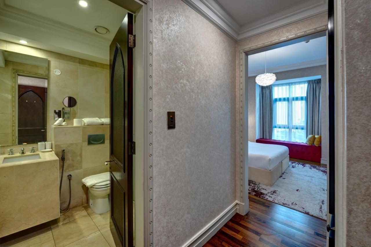 Apartment Durrani Homes: Garden Oasis At Souk Al Bahar With Jacuzzi *